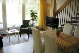 Wohnraum mit offener Kche und Essbereich - Ferienhaus Jackl in Rathmannsdorf - Schsische Schweiz